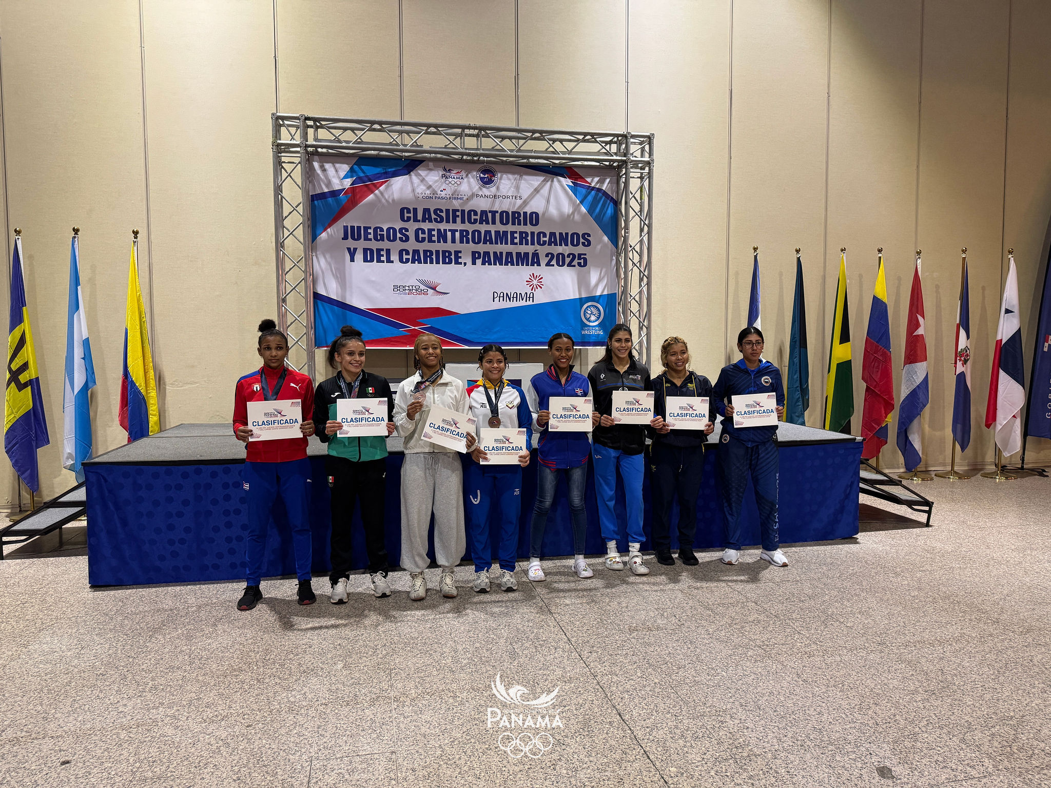 Panameños destacan en el Clasificatorio de Lucha para los XXV Juegos Centroamericanos y del Caribe Santo Domingo 2026